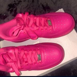 Women’s Air Force one size 5.5